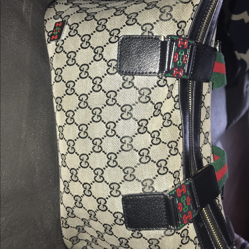 Gucci purse - Picture 3 of 4